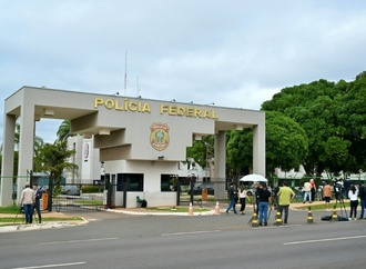 Brasiliens Ex-Präsident Bolsonaro wegen Fluchtgefahr in Haft