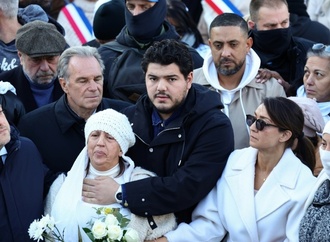Tausende Menschen protestieren in Marseille gegen Drogenkriminalität