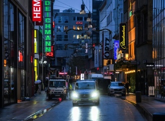 Jugendliche sprengen Snackautomaten in Dortmund