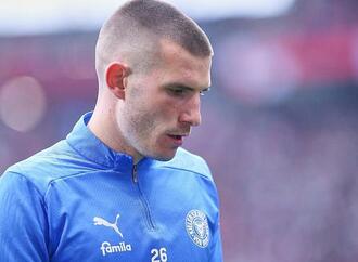 2. Bundesliga: Kaiserslautern schlägt Kiel in Überzahl deutlich