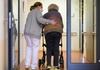 Mindestlohn für Pflege-Beschäftigte steigt in zwei Schritten um gut fünf Prozent