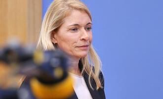 Bahn-Chefin plant neues ''Sofortprogramm'' - im nächsten Jahr