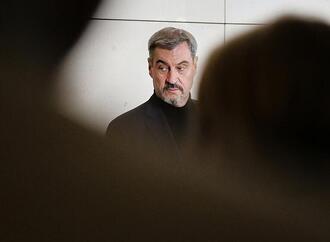 Söder will E-Auto-Förderung auf Hybrid-Autos ausdehnen