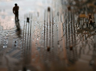 Weiterbildung als Schlüssel: Gewerkschaft und Handwerk fordern mehr Unterstützung