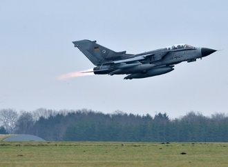 Kampfjets der Luftwaffe machen wieder Tiefflüge bis 75 Meter