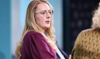 Dröge gegen verpflichtendes Gesellschaftsjahr