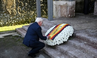 Historischer Besuch: Steinmeier gedenkt in Guernica der Opfer von NS-Luftangriff