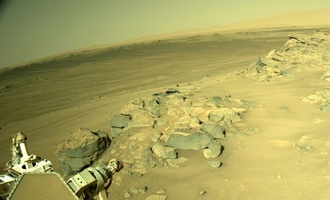 Forscher: Nasa-Erkundungsfahrzeug nimmt Geräusche von Mini-Blitzen auf dem Mars auf