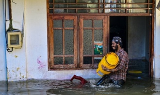 Mehr als 190 Tote durch Zyklon ''Ditwah'' in Sri Lanka - Colombo unter Wasser
