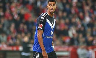 1. Bundesliga: HSV gewinnt in Unterzahl gegen Stuttgart