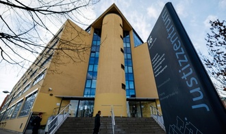 Sachsen-Anhalt: Prozess gegen mutmaßliches IS-Mitglied begonnen