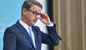Linnemann pocht auf Pflicht-Gesellschaftsjahr - AWO dagegen
