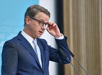 Linnemann pocht auf Pflicht-Gesellschaftsjahr - AWO dagegen