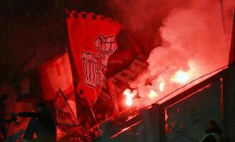 Reul verteidigt Pläne für verschärfte Maßnahmen in Stadien