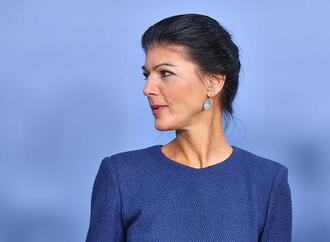 Wagenknecht wirbt für ''Schulstreik'' gegen Wehrpflicht