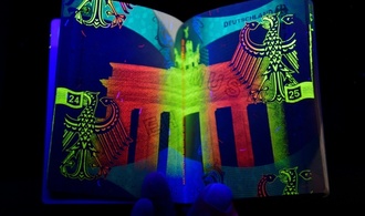 Gefälschte Dokumente für Einbürgerung: Zwei Männer in Hamburg verurteilt