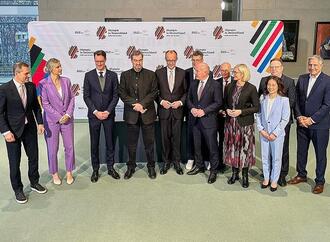 Merz unterzeichnet Vereinbarung für Olympiabewerbung