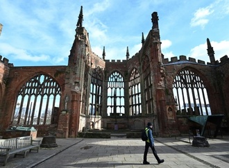 Bundespräsident Steinmeier besucht von NS-Luftwaffe zerbombtes Coventry