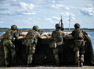 CDU-Verteidigungsexperte fordert Entscheidung über Pflichtwehrdienst bis 2027