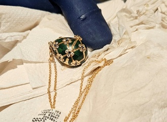 Polizei in Neuseeland erlangt von Dieb verschlucktes Fabergé-Ei zurück