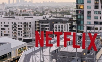 Medienberichte: Netflix könnte Warner Bros Discovery übernehmen
