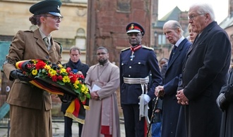 Steinmeier gedenkt der Opfer von NS-Luftangriff im englischen Coventry