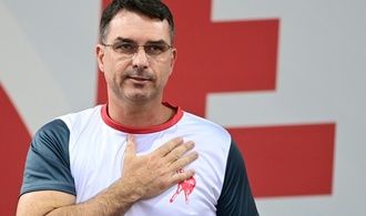 Brasiliens Ex-Präsident Bolsonaro soll Sohn Flávio zu politischem Erben ernannt haben