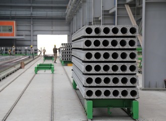 Arbeitswelten im Wandel: Warum moderne Arbeitsplatzkrane immer wichtiger werden