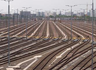 Bahn-Mitarbeiter lassen intern Frust raus