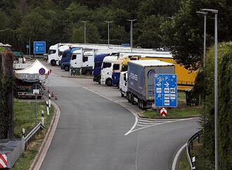 Zahl mautpflichtiger Lkws auf Autobahnen gesunken