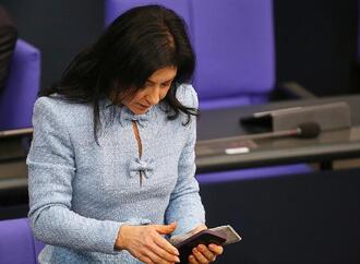 Reiche will frühere Unternehmensteuersenkung