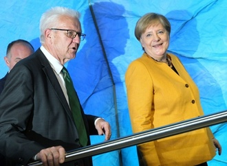 Merkel für Einsatz in Pandemie mit baden-württembergischer Staufermedaille geehrt