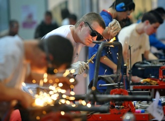 Weniger Plätze für Azubis: Konjunkturflaute verschärft Lage auf Ausbildungsmarkt