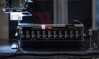 Fabrik für E-Auto-Batterien in Nordfrankreich eröffnet