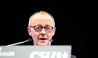 Merz warnt vor dauerhafter Abkehr der USA - Nato ''so lange wie möglich'' erhalten