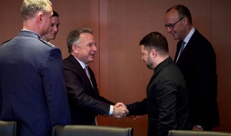 Selenskyjs Gespräche mit US-Gesandten in Berlin vorerst zu Ende - Fortsetzung am Montag