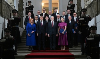 Tschechien: EU-skeptische Koalition unter Regierungschef Babis vereidigt