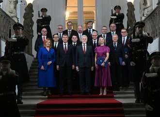 Tschechien: EU-skeptische Koalition unter Regierungschef Babis vereidigt