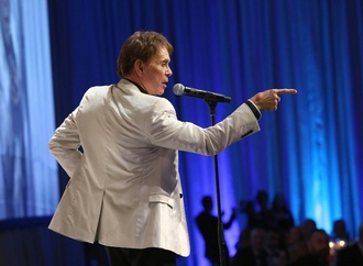 Prostata-Krebs: Cliff Richard macht Diagnose öffentlich und ruft zur Vorsorge auf