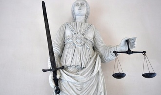 Nach Geburt getöteter Säugling: Mehrjährige Haft für Kindsmutter in Hessen