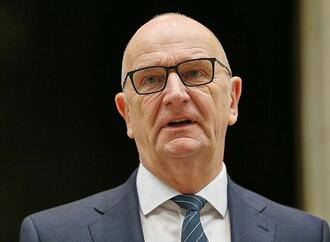 Woidke ruft deutsche Wirtschaft zu mehr Patriotismus auf