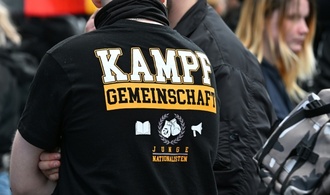 Neonazilieder auf Weihnachtsmarkt in Niedersachsen: Verdächtigter ermittelt