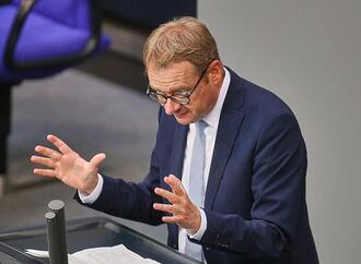 Emissionshandel: Union will Industrie länger CO2 ausstoßen lassen