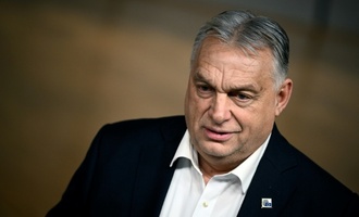 Russland-Nähe: Polnischer Außenminister verleiht Orban symbolisch Lenin-Orden