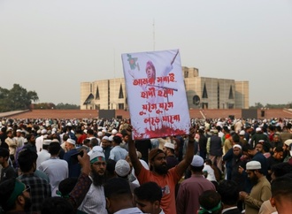 Beerdigung in Bangladesch: Zehntausende trauern um getöteten Studentenführer