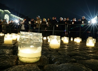 Gedenken ein Jahr nach Anschlag auf Magdeburger Weihnachtsmarkt mit Kanzler Merz