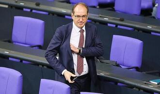 Dobrindt plant Sicherheitsoffensive