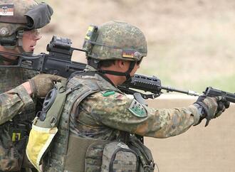 Pistorius: Beteiligung an Friedenstruppe ''hypothetische Überlegung''