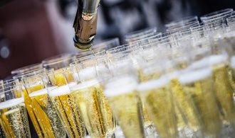 Sekt & Co.: Konsum von Schaumwein binnen zehn Jahren um ein Fünftel gesunken