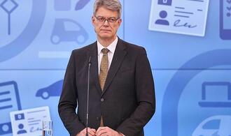 Verkehrsminister glaubt nicht an niedrigere Ticketpreise